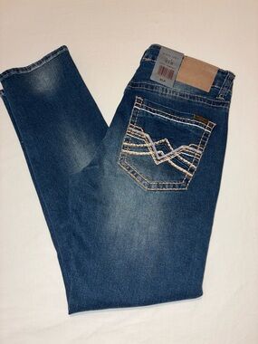 Slim Men's Dark Blue Stretch Jeans with Embroidered Back Pocket